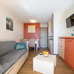 L'esquinade - P6 323- Place Des Pecheurs By Interhome