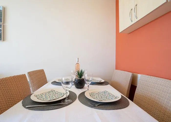 L'esquinade - P6 323- Place Des Pecheurs By Interhome Apartment *